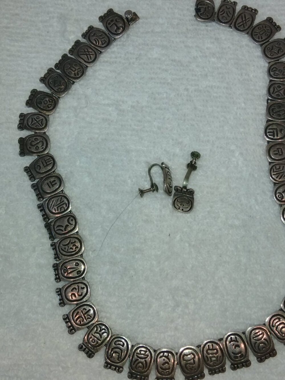 Los Ballesteros Taxco Mexico Sterling Silver Tribal Motif Necklace & Earings - Picture 3 of 4